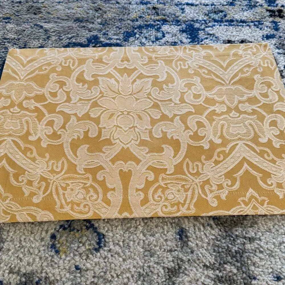 Lenox Eternal Placemats Gold White Brocade Baroque Damask Lot of 8 13x19 Holiday